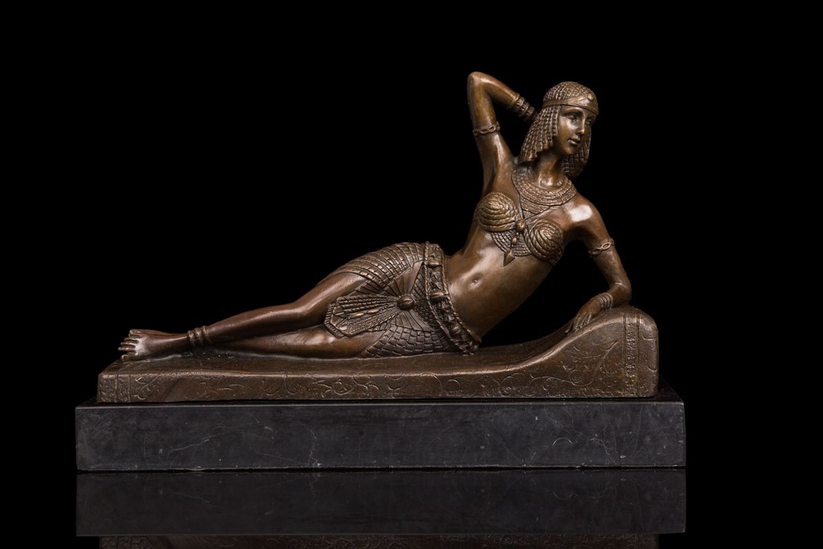 海外並行輸入正規品 ブロンズ像 横になる婦人 インテリア 彫刻 永遠の定番モデル 銅像