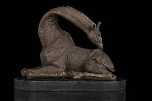 【送料無料】動物ブロンズ像『キリン』　20cm　大名品　インテリア家具　置物　彫刻　銅像　彫像　美術品フィギュア贈り物 プレゼント