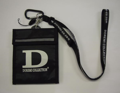 DOREMIパスケース 大幅にプライスダウン 最安値 黒 ドレミコレクション Doremi Collection