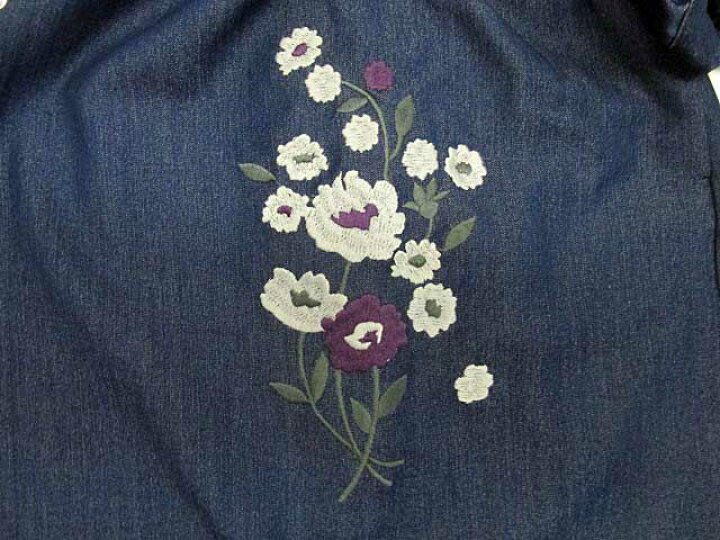 楽天市場】SALE! 50%OFF!! 【BeBe ベベ】先染めデニム刺繍ワンピース 