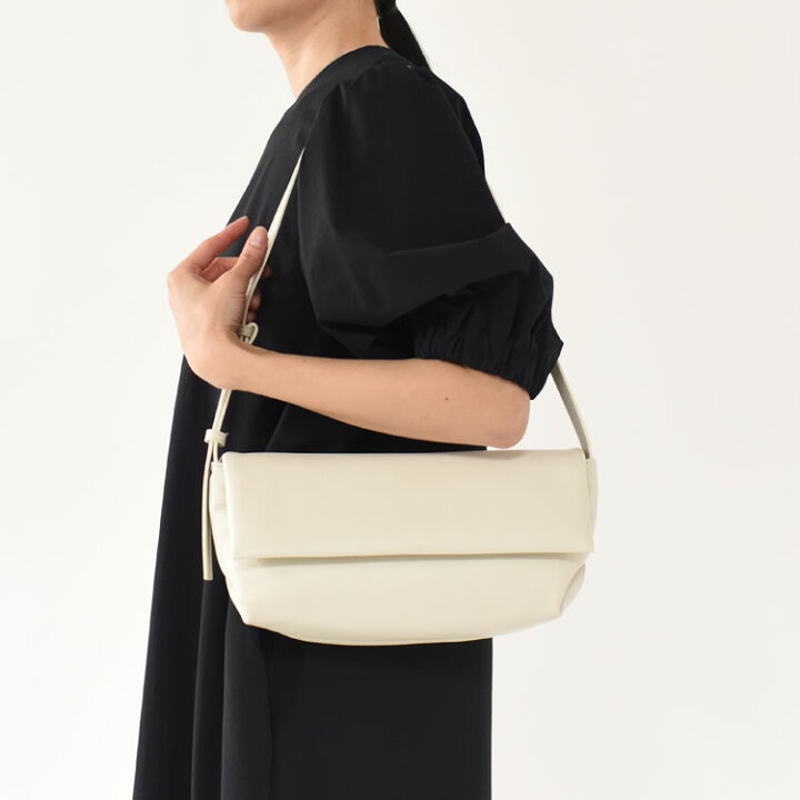 楽天市場】anuke（アンヌーク）/Ecoleather Wrap Bag エコレザーラップ 