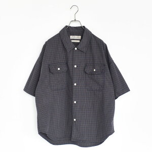 REMI RELIEF�i���~ �����[�t�j/TYPEWRITER CHECKED S/S SHIRT �^�C�v���C�^�[�`�F�b�N�����V���c/RN30389061�y2026�t�āz