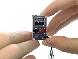 TinyCircuits Thumby (クリア) 小さなゲーム機 プレイ可能なプログラム可能なキーチェーン： 電子ミニチュア STEM学習ツール [クリア]