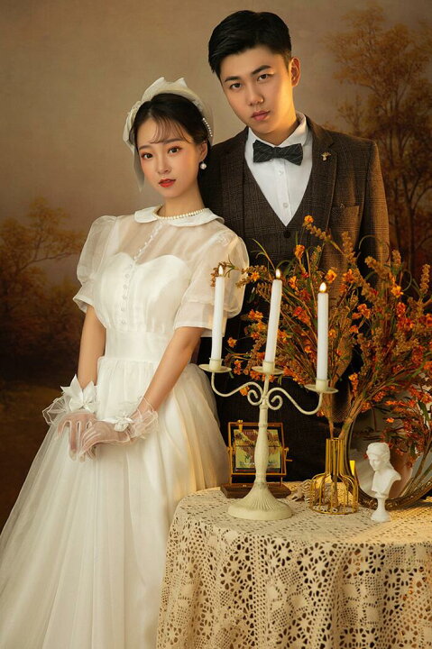 楽天市場】ウエディングドレス ウェディングドレス レトロ オードリー  