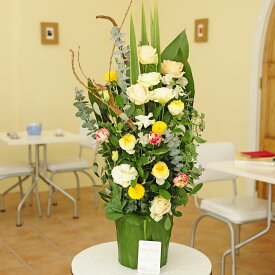 【送料無料】デザイナーズアレンジメントフラワー　Green Leaf Pot（Sサイズ）2万円コースアレンジメントフラワー お祝い お花 生花 カゴ花 フラワーギフト 贈答 プレゼント 贈り物 全国配送 立札無料 メッセージカード無料 楽ギフ