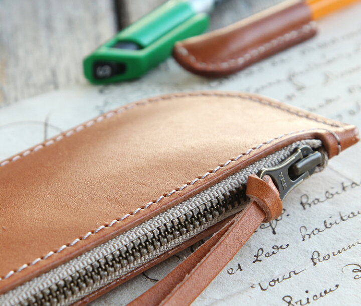 楽天市場 名入れ ギフト対応 ブランクチュール ペンケース シンプル 革 おしゃれ スリム 名入れ 送料無料 ペン入れ 筆箱 可愛い 小さめ コンパクト レザー 本革 メンズ レディース 大人 就職 昇進 入学 記念品 ブランド ギフト 誕生日 プレゼント 母の日 手作り