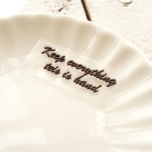 【2枚入り】アップリケ 立体 英字 筆記体 文字 ワッペン 大人向け おしゃれ かわいい シンプル ハンドメイド 手芸 クラフト 手作り アレンジ リメイク ホワイト ゴールド シルバー ブラウン