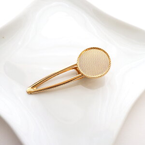 ヘア 金具 台座 付きヘアクリップ レジン ミール皿 セッティング 土台 ネコ 猫 ねこ ゴールド UVレジン ヘアアクセ ヘアアクセサリー アクセサリー クリップ ハンドメイド クラフト パーツ 手