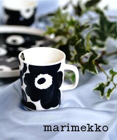 【20%OFF】【LINEクーポン有】マリメッコ マグカップ marimekko 250ml ダークブルー ホワイト ギフト 北欧 マグ プレゼント 結婚祝い ウニッコ柄 コーヒーカップ コップ UNIKKO MUG 2.5DL・52239472275-0062301(レディース)(クーポン対象外)