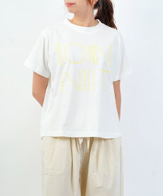 【20%OFF】【LINEクーポン有】【2024年春夏新作】ツムグ tumugu Tシャツ トップス ロゴT プリントTシャツ ロゴ プリント カットソー 半袖 ゆったり カジュアル コットン・TC24203-2282401(レディース)