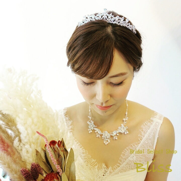 マーキス形ラインストーンが輝く花冠のティアラ ゴールド ヘッドドレス 髪飾り ウェディング 結婚式 女の子 アクセサリー ティアラ