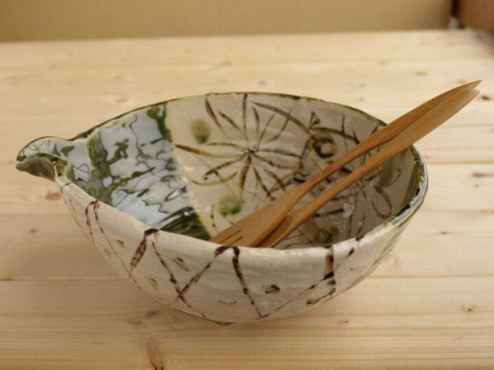 楽天市場】美濃焼 手描き織部間取花片口大鉢【24.5x21cm】【Bowl,made 