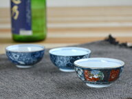 【在庫限り】美濃焼 祥瑞盃 ネジリ祥瑞・祥瑞花丸紋・祥瑞草花 径6x高2.5cm【染付 日本酒 猪口 千代口 盃…