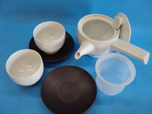 a}{@쓒ۂ݃ZbgiYցjiXg[i[tjsyRzXg[i[EzCg̓XeXEɑ܂if͑O̎ʐ^ł t