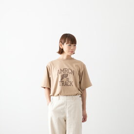 【7,000円で10%OFFクーポン】(メール便OK) Americana アメリカーナ AMRCN TRACK カレッジ プリント Tシャツ 4色 BRF-649A4