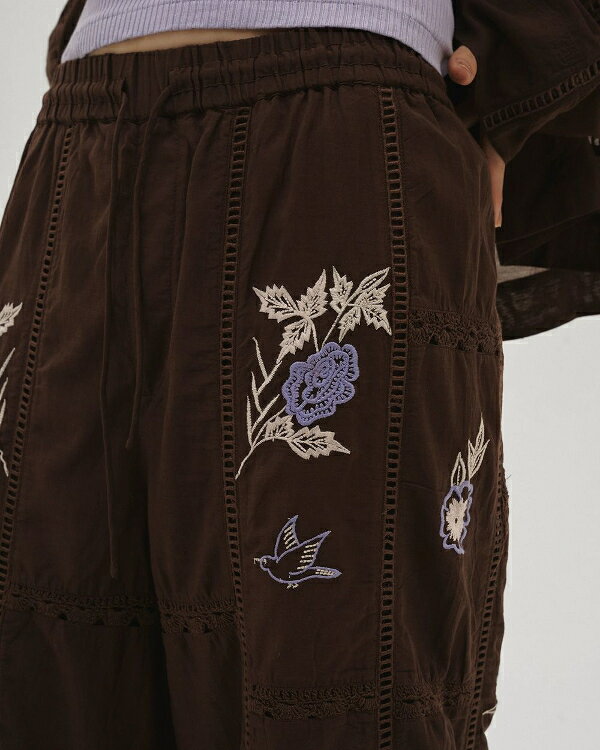 【即納】TODAYFUL トゥデイフル2026springsummer 2026春夏Embroidery Patchwork Trousers エンブロイダリーパッチワークトラウザーズ 12610719【2026SS新作】 - メイン画像 5