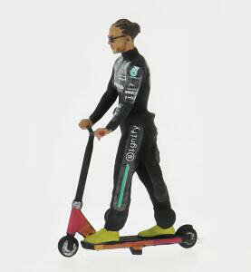 y݌ɕizCartrix 1/43 F1 hCo[ tBMA CX n~g LbN{[h 2021 ZfX AMG Lewis Hamilton Figure W