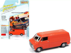 y݌ɕizJohnny Lightning 1/64 _bW g[Y} o 1976 IW Dodge Tradesman Van ~jJ[