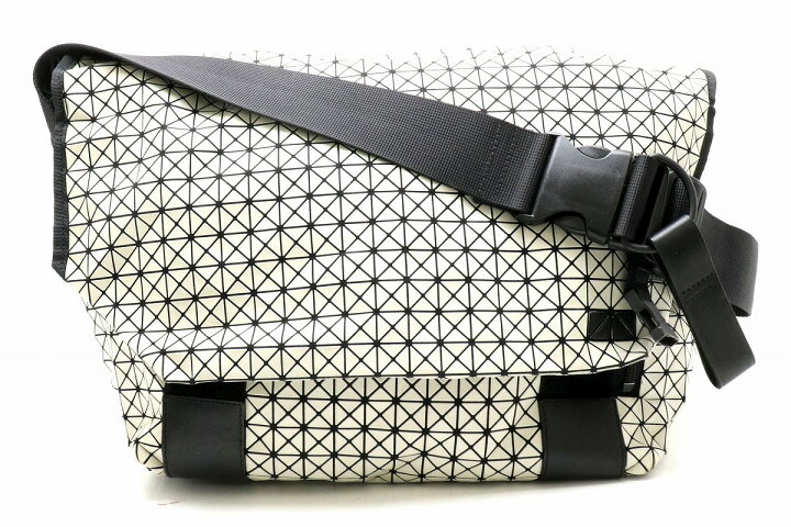 楽天市場】【バッグ】BAO BAO ISSEY MIYAKE バオ バオ イッセイ ミヤケ 