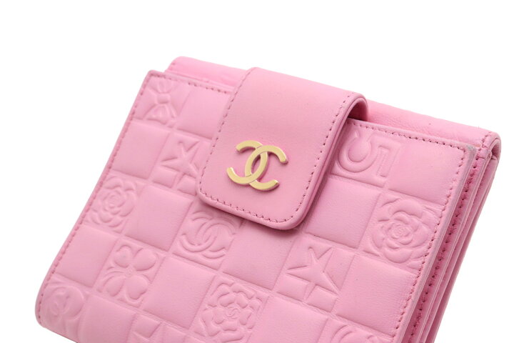 CHANEL 二つ折り財布 ピンク レザー