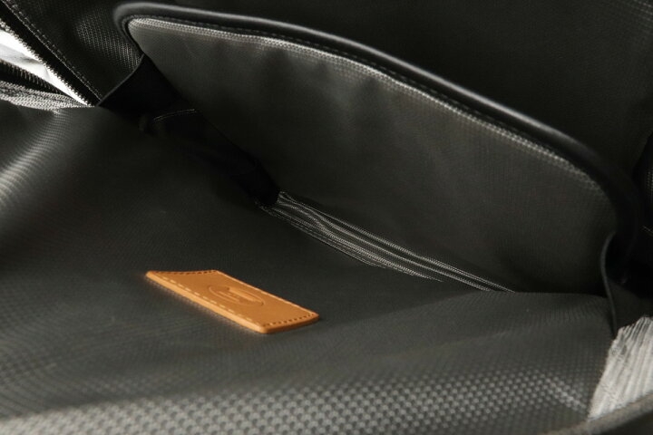楽天市場】【バッグ】MCM エムシーエム ロゴグラム スタッズ デューク 
