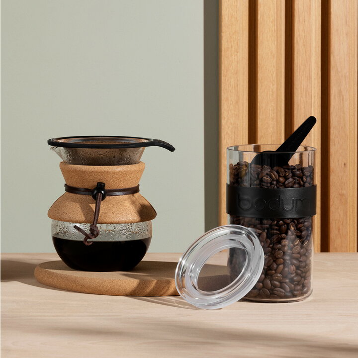 市場】【公式】ボダム プアオーバー ドリップ コーヒーメーカー 500ml BODUM POUR OVER 11592-109GB |ドリッパー コーヒー ペーパーフィルター不要 ギフト プレゼント おしゃれ 珈琲 北欧 お祝い : ボダム公式ショップ 市場店 市場】【公式】ボダム プアオーバー ドリップ コーヒーメーカー 500ml BODUM POUR OVER 11592-109GB |ドリッパー コーヒー ペーパーフィルター不要 ギフト プレゼント おしゃれ 珈琲 北欧 お祝い : ボダム公式ショップ 市場店