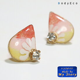 ハンドメイドアクセサリー ピアス イヤリング しずく 白い花 ピンク ビジュー 金具 金属アレルギー 1ペアクリア レジン アクセサリー レディース 樹脂 フック 送料無料 ポイント消化 【39ショップ】