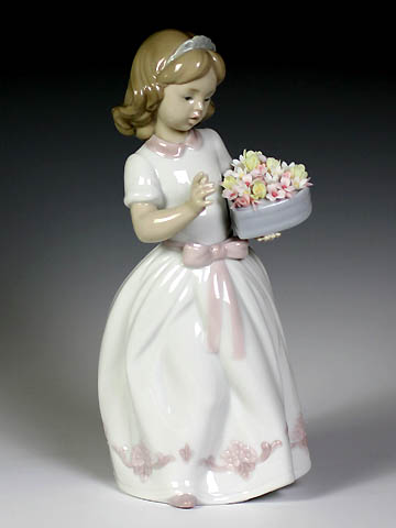 最新発見 評判 リヤドロ Lladro リアドロ 陶器人形 置物 花と少女 大切なあなたへ#ldr-6915