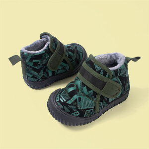 防滑スノーブーツ キッズ 厚底 軽量 子供 防寒ブーツ 裏起毛 暖かい 迷彩柄 裏ボア 滑りにくい仕様 ジュニア用 ミドル丈 女の子 男の子 防水 撥水加工 カモフラージュデザイン 3カラー展開