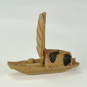 ����̒u�� �t�B�M���A �s���l�̑D �J���[