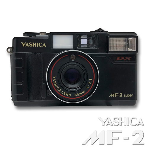 80'sスタイルのレトロデザイン 露出制御で失敗知らずな35mmフィルム用カメラ YASHICA MF-2 コンパクトフイルムカメラ 露出制御付 正規品! 35mmフィルムカメラ 64%OFF super