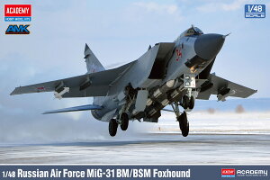 �A�J�f�~�[ 1/48 MiG-31 BM/BSM �t�H�b�N�X�n�E���h �y12364�z (�v�����f���L�b�g)