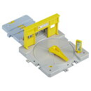 J-31 アクションタウン 駅前ロータリー