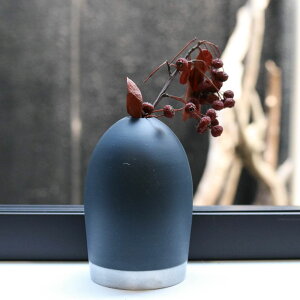 DETAIL INC. fBe[ karin A~x[X h}^ACAu[h Alx Vase gMaru^Iron Blueh {[t[ BORN FREE