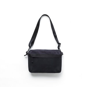�N���[�� �p�b�N �V�����_�[ 3L CHROME PAC SHOULDER 3L BLACK CANVAS LEATHER �o�b�O �|�[�` ���ϐ� BJ012BCVL