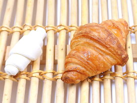 敷島製パン　冷凍生地　整形ミニクロワッサン　23g×240個　【パスコ・ミニバタークロワッサン・冷凍パン・冷凍クロワッサン・敷島パン・発酵必要】