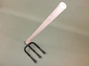 ※期間限定オマケ付き※ 千成 AD-207 備中鍬 土方三本鍬 木柄 90cm 用具 工具 鍬(くわ) クワ くわ ホー Hoe 相田合同工場 燕三条