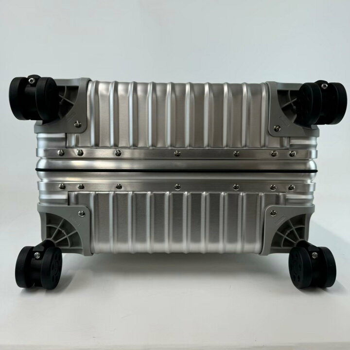楽天市場】新品未使用 RIMOWA リモワ Classic Cabin 36L クラシック 