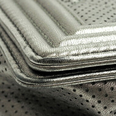 【美品】シャネルチェーンショルダーフラップバッグパンチングボーイシャネルA67085【ショルダーバッグ】【中古】