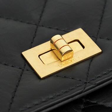 [Almost New] Chanel Turn Lock Chain Wallet wrinkle processing mat mattress Matrasse [wallet] [pre]