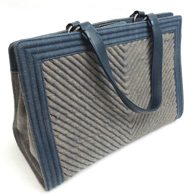 【美品】シャネルVステッチラージトートメタル金具ボーイシャネルA92773【トートバッグ】【中古】