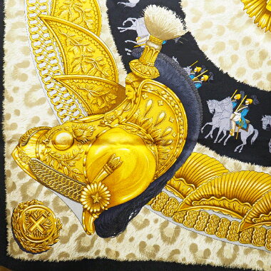 [Preowned] [Goods] Hermes "CASQUESetPLUMETS" è² Carre 90 Women's Scarf without accessories-Accessories Â· Goods