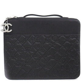 【GOODA掲載】【中古】【美品】シャネル iPadケース CCロゴ シンボルチャーム アイコンライン タブレットケース【小物・雑貨】