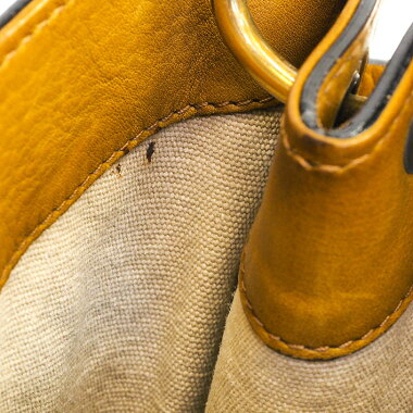 【中古】【美品】グッチワンショルダーロゴ型押しマットゴールド金具バンブー109136・002214【ハンドバッグ】