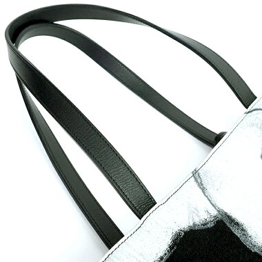 【中古】【未使用品・新古品】シャネルミディアムプリントショッピングトートCCチャーム付き2016秋冬カメリアA91421【トートバッグ】