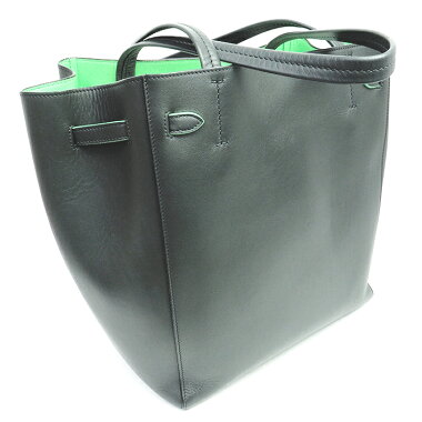 【GOODA掲載】【新入荷商品】【中古】【ほぼ新品】セリーヌファントムスモールタッセルバイカラーマットゴールド金具カバ176703【トートバッグ】