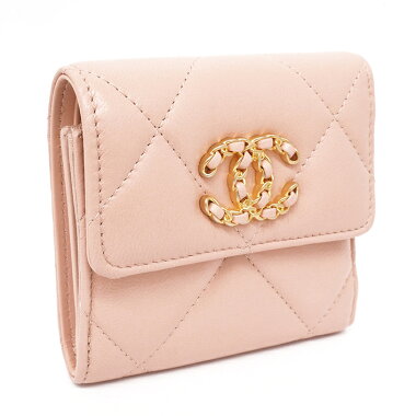 【未使用品・新古品】シャネル19ココマーク二つ折りスモールウォレットゴールド金具マトラッセAP1064【二つ折り財布】