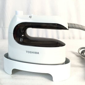 【中古品】 東芝 / TOSHIBA 衣類スチーマー TAS-M4 コード有り 衣類スチーマー 2020年製 ショット式 約0.6g/回 約30秒 約0.6kg 中温のみ 30016779