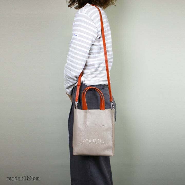 楽天市場】【2024年春夏新作】MARNI マルニ SHMP0040L3 P6533 MUSEO 
