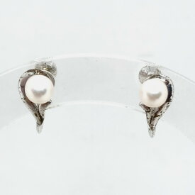 【新着】【中古】mikimoto(ミキモト) イヤリング シルバー×アイボリー パール